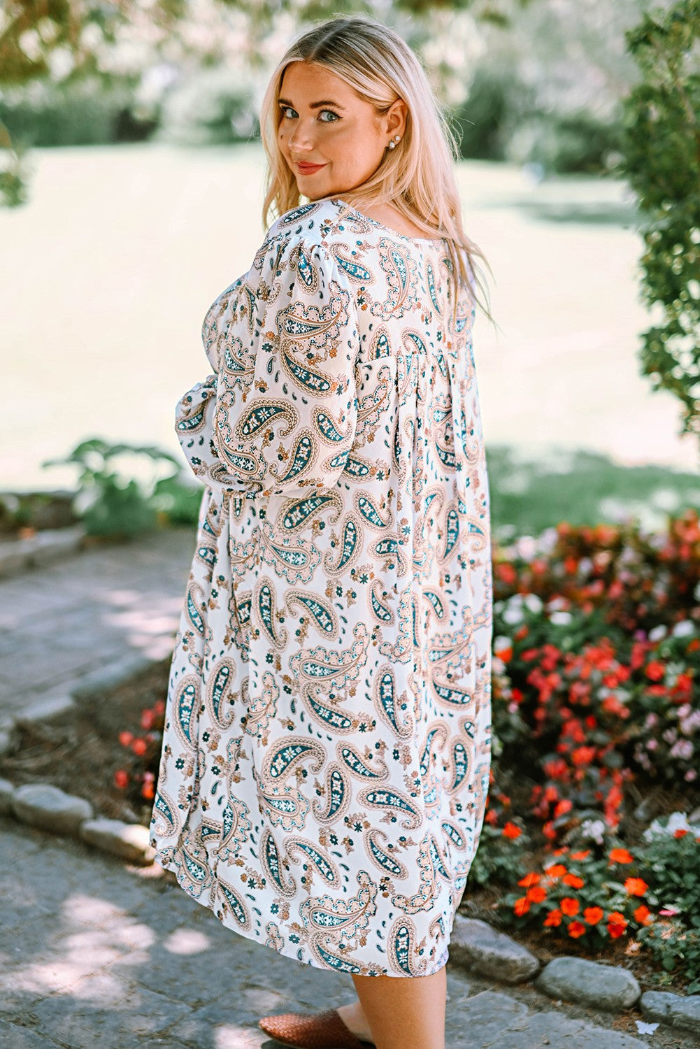 Plus Size Paisley Print Puff Sleeve Dress